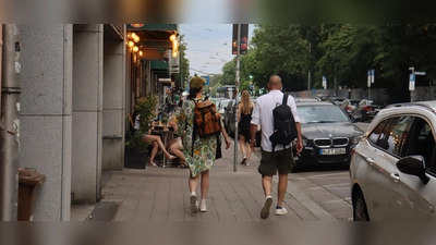Die Gegend rund um die Universität ist ein beliebtes Ausgehziel von jungen Leuten. Lautstarkes Feiern mit Bier, das in Spät-Kiosken gekauft und auf der Straße konsumiert wird, hat jedoch zu Ärger mit den Anwohnern geführt.  (Foto: mha)