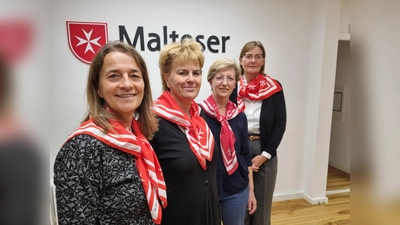 Das Koordinationsteam des Gräfelfinger Malteser Hospizdienstes mit Leiterin Yvonne Bär sowie Silvia Feustel, Marie Schneider und Beate Peters-Dürrschmidt (v.l.). (Foto: Julia Krill)