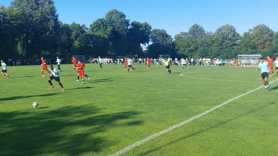 Dem Münchner Kreispokalsieger winkt ein Auftritt im Toto-Pokal - hier traf der FSV Harthof im Sommer 2025 auf die Profis des FC Ingolstadt 04. (Archivbild: bas)