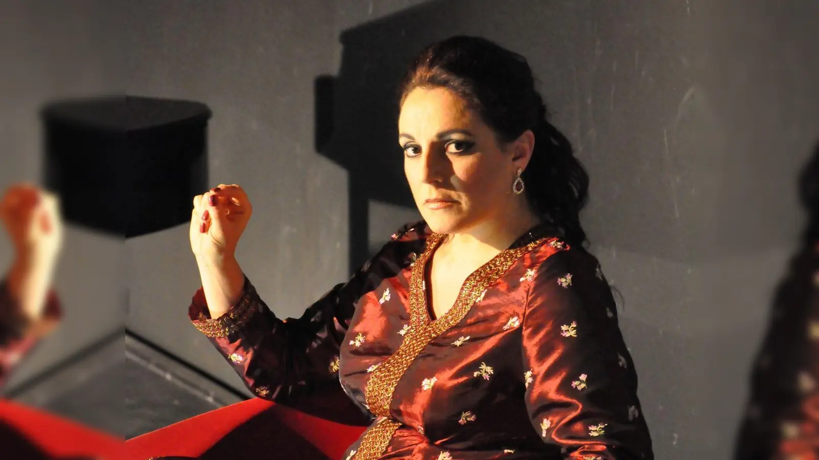 Die walisische Opernsängerin Lauren Francis verkörpert Maria Callas. (Foto: © Jörg Stroh)