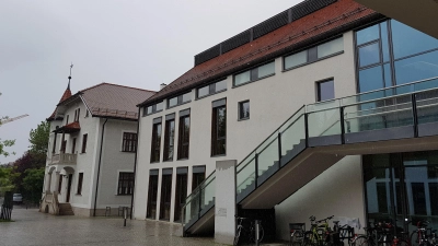 Die Gemeindebibliothek Ismaning lädt Kinder ab sieben Jahren ein. (Archivbild: bas)