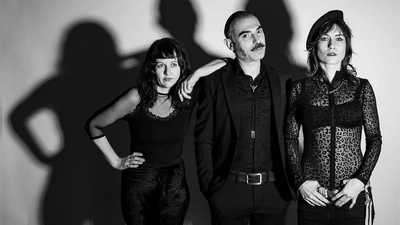 Am 13. August tritt beim Feierwerk-Jugendprogramm die Postpunk-Band „Elektrokohle” auf. (Foto: Anna Wider)