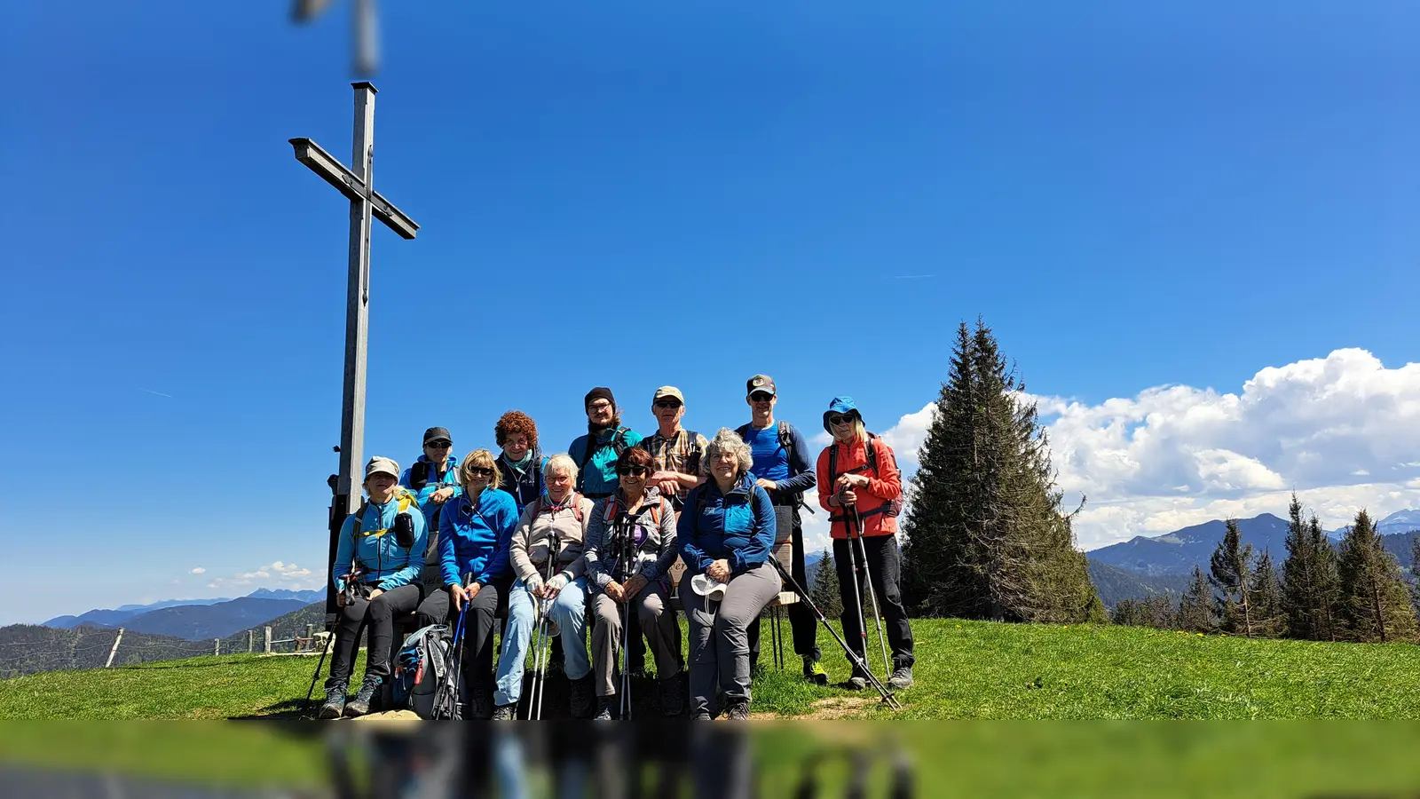 Nach rund 870 Höhenmetern und 16 Kilometern wurde in Gaißach in einem schönen Biergarten eingekehrt. (Foto: Alpenverein)