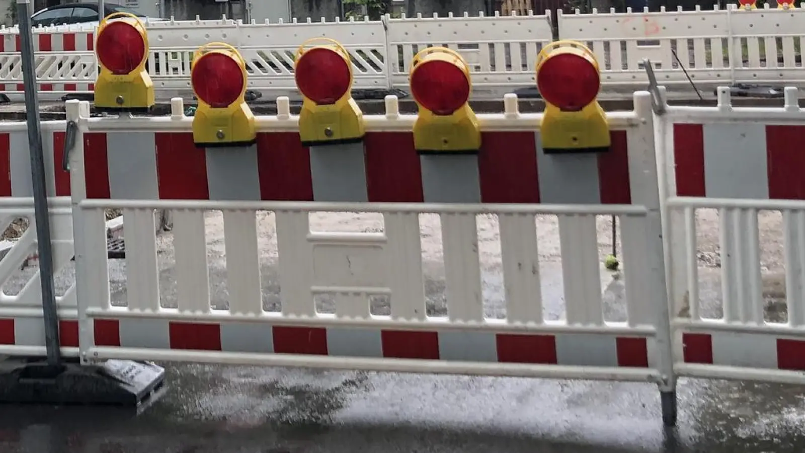 Entlang der Lohstraße wird es aufgrund von Bauarbeiten immer wieder zu Behinderungen kommen. (Foto: hw)