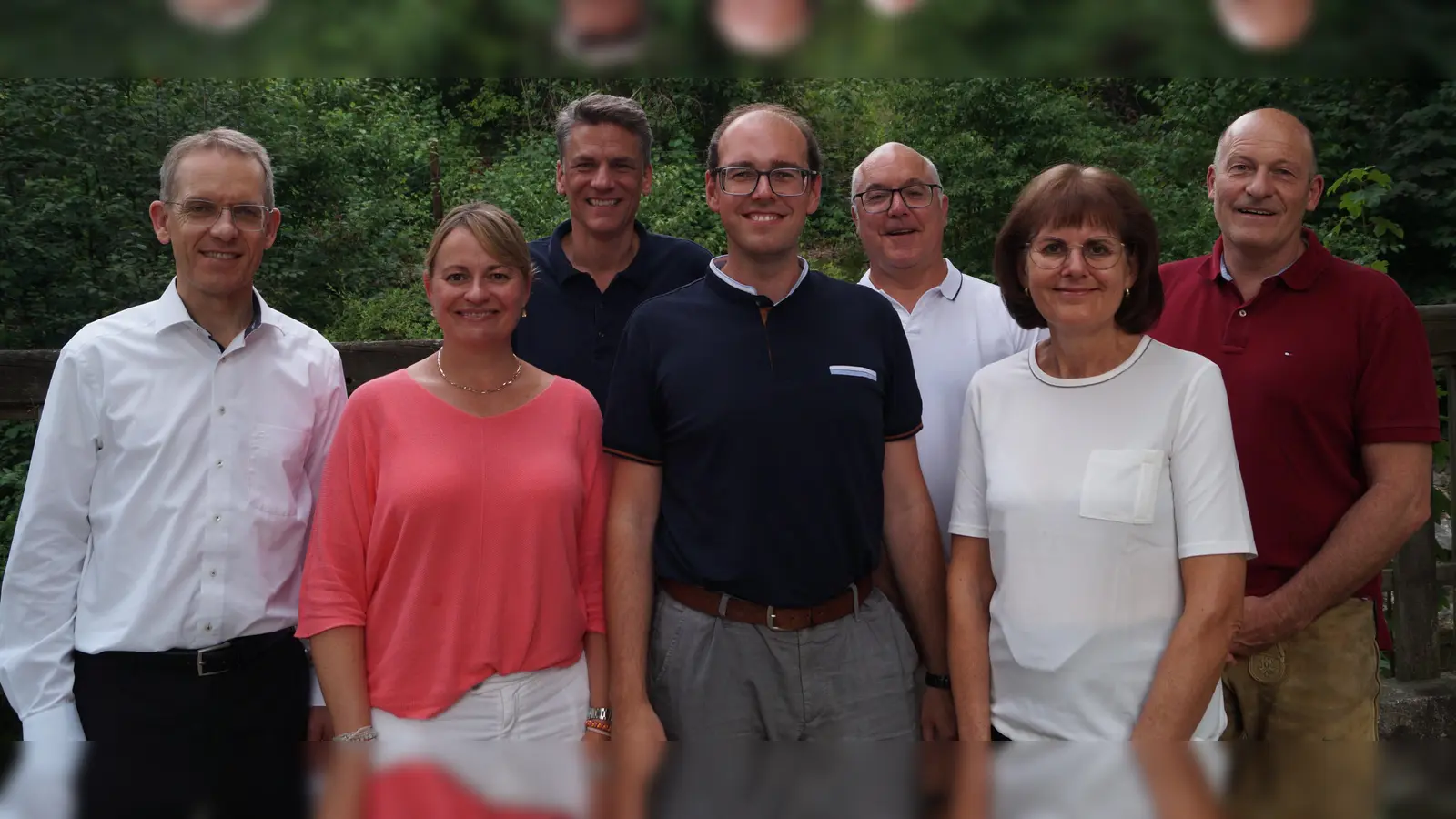 Die ÜB hat eine neue Vorstandschaft. Hinten (von links): Michael Kittelberger, Dr. Peter Gampenrieder, Jürgen Schleich und Martin Lehn. Vorne (von links): Simone Heggmair, Sebastian Rösch und Renate Rösch. (Foto: ÜB)