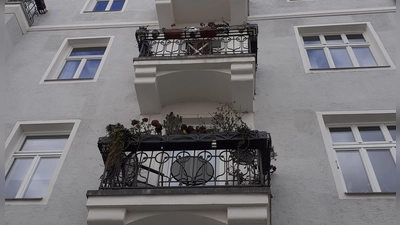 Ob Altbau oder Neubau: Balkone spielen auf dem Wohnungsmarkt eine gewichtige Rolle. (Foto: mha)