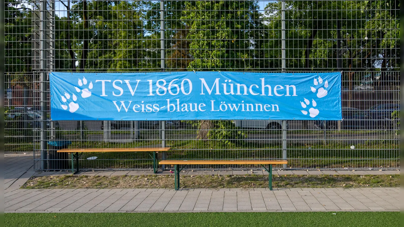 Im Meisterschaftsfieber: Frauen des TSV 1860 München. (Foto: Anne Wild)