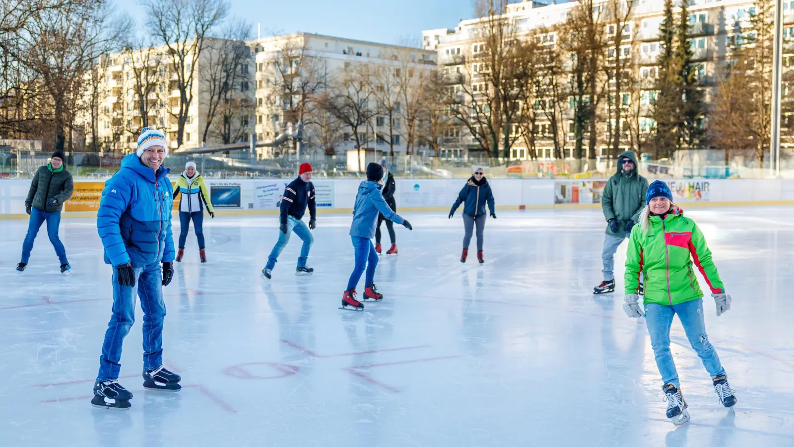 Das Prinzregentenstadion lädt ab 15. November wieder zum Eislaufen ein. (Foto: SWM/Stefan Obermeier)