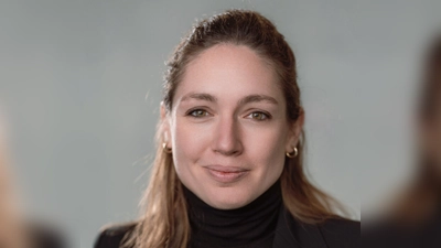Ökonomin Philippa Sigl-Glöckner spricht im Alten Wirt über Finanzen und Wirtschaft. (Foto: Fionn Große)