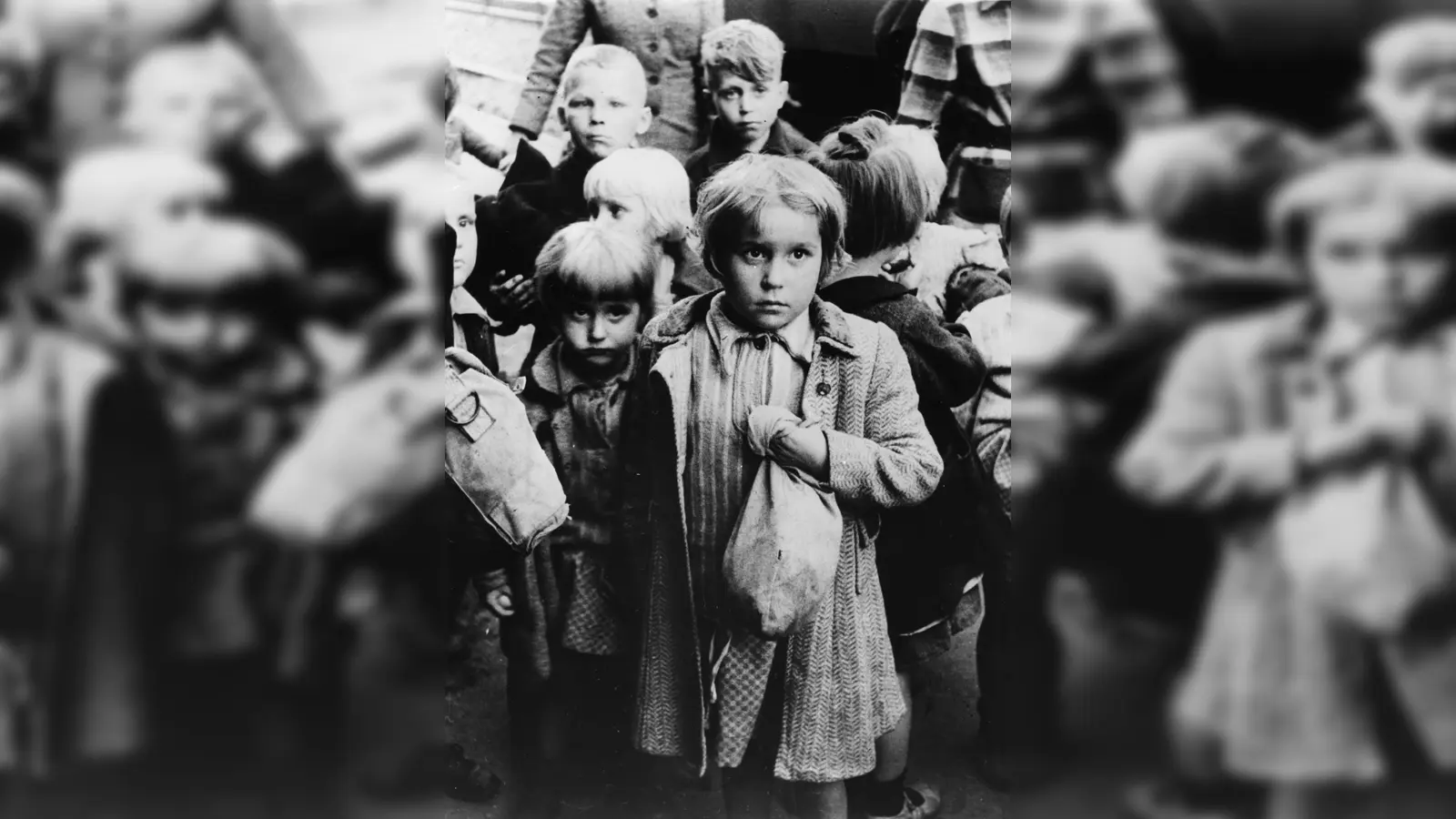 Kinder deutscher Vertriebenen, 1948. (Foto: Wikipedia Commons)
