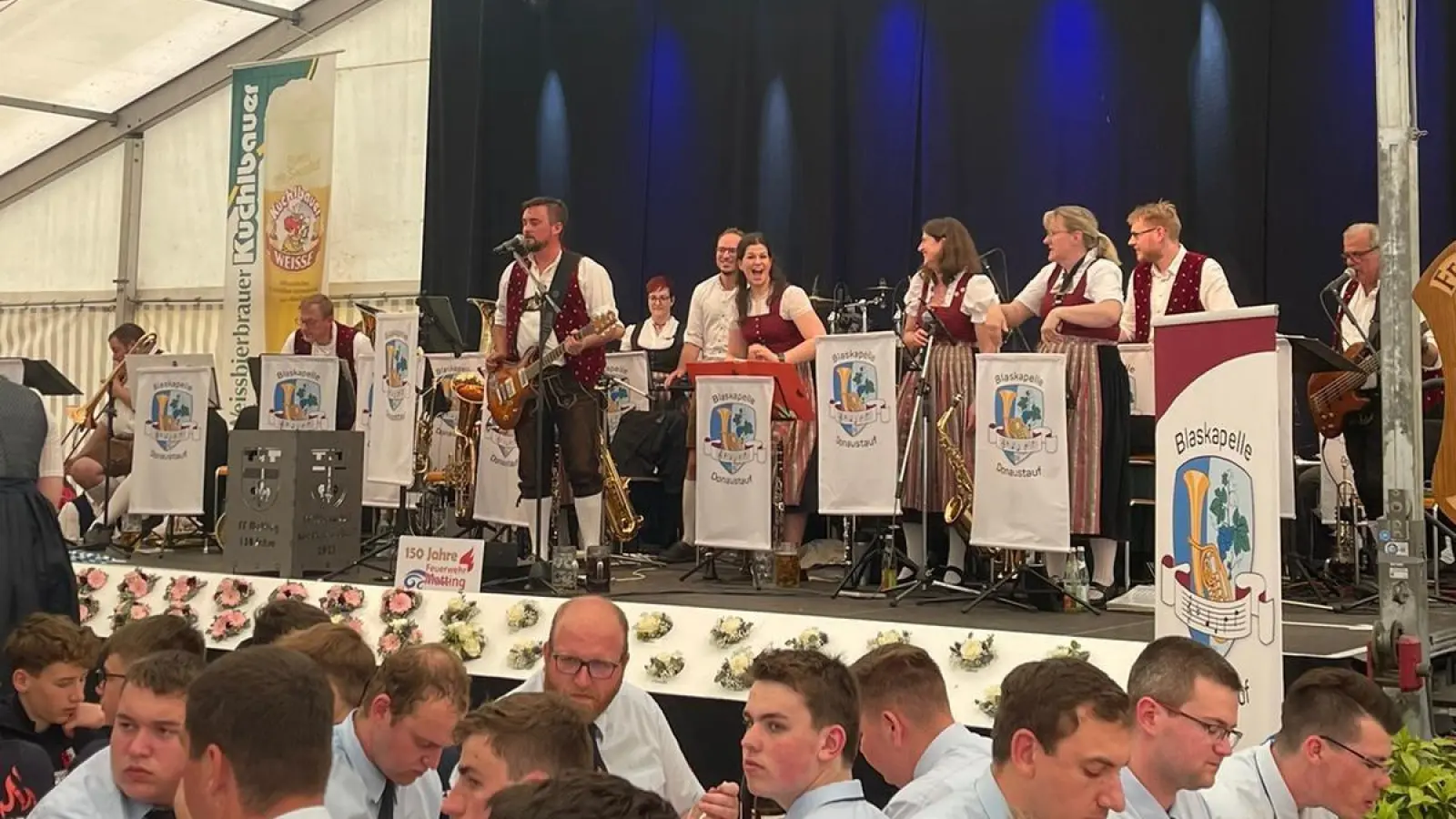 Die Blaskapelle Donaustauf steht wieder am Eröffnungstag auf der Bühne. (Foto: Blaskapelle)