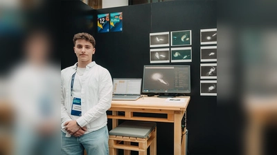 Achilleas Sarakatsanis wurde für die Entwicklung eines IC-Generators zur Simulation wechselwirkender Galaxien ausgezeichnet. (Foto: Rohde & Schwarz )