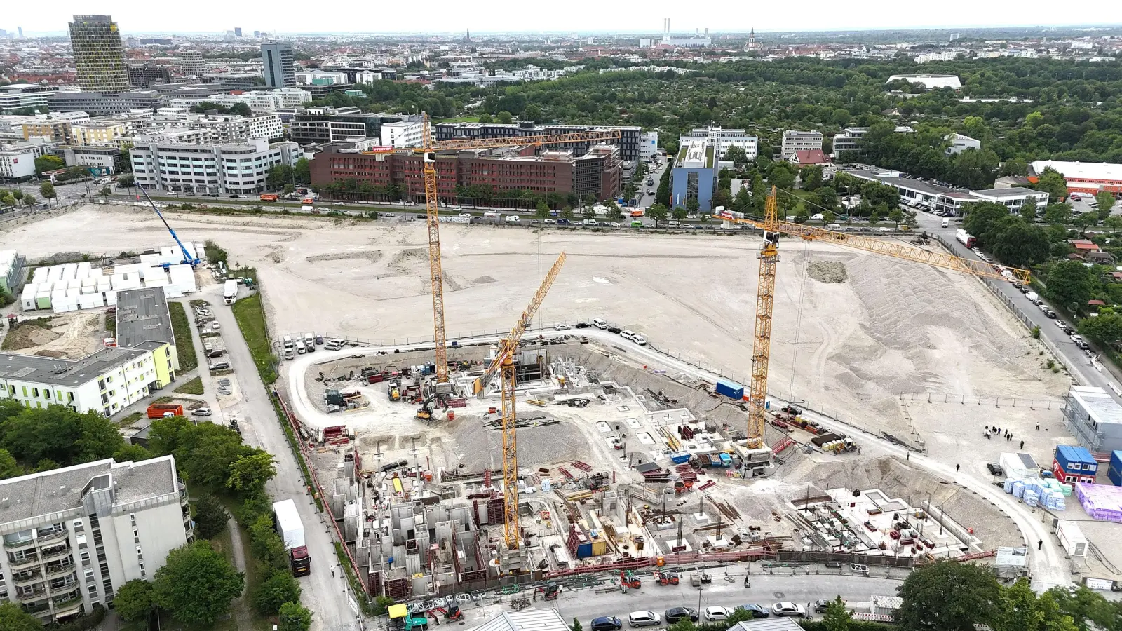 Hier entstehen die neuen Wohnungen. (Foto: SWM)