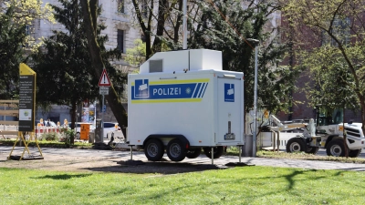 Einen ähnlichen mobilen Videoturm wie hier im Alten Botanischen Garten gibt es jetzt auch im Nußbaumpark. (Archivbild: mha)
