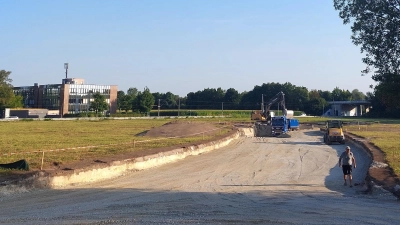 Östlich der S-Bahntrasse und nördlich der Max-von-Eyth-Straße entsteht ein neues Gewerbegebiet. (Foto: bas)