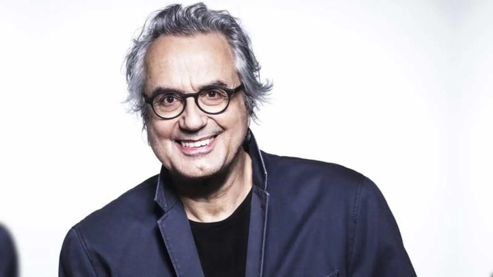 Der bekannte Autor Friedrich Ani liest zugunsten der Kolibri-Stiftung. (Foto: Susie Knoll)