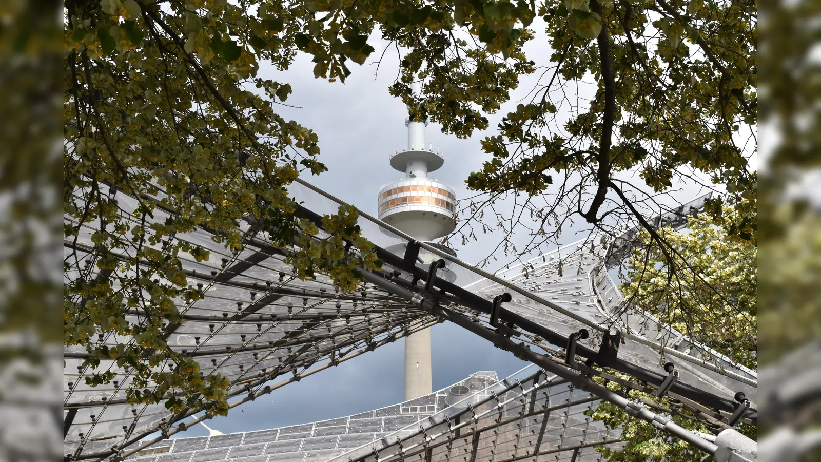 Der Olympiapark entstand vor 50 Jahren - was waren die Gesprächsthemen vor exakt 50 Jahren. (Symbolbild: Daniel Mielcarek)
