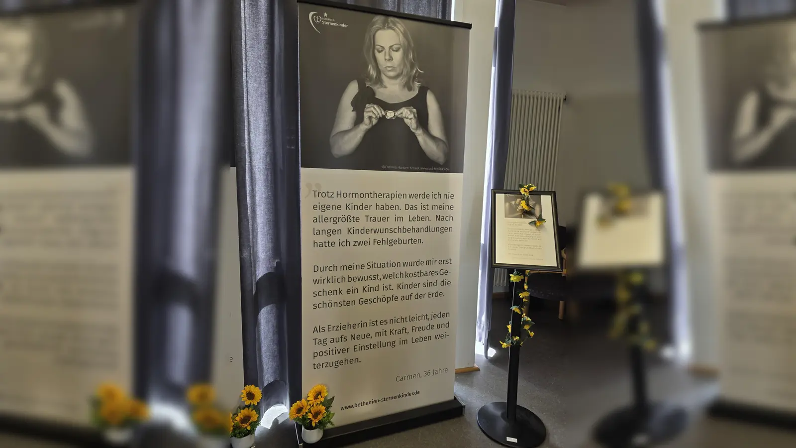 Fotografien, persönliche Erinnerungen und einfühlsame Texte sind Teil der Ausstellung. (Foto: LRA/Melitta Fischer )