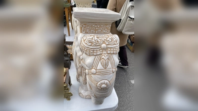 Schönes und Nützliches findet man auf dem Flohmarkt in Neuperlach. (Foto: hw)