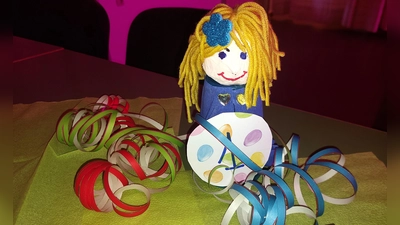 Ein buntes Programm wartet beim Rosenmontagsball im ASZ Moosach. (Foto: bas)