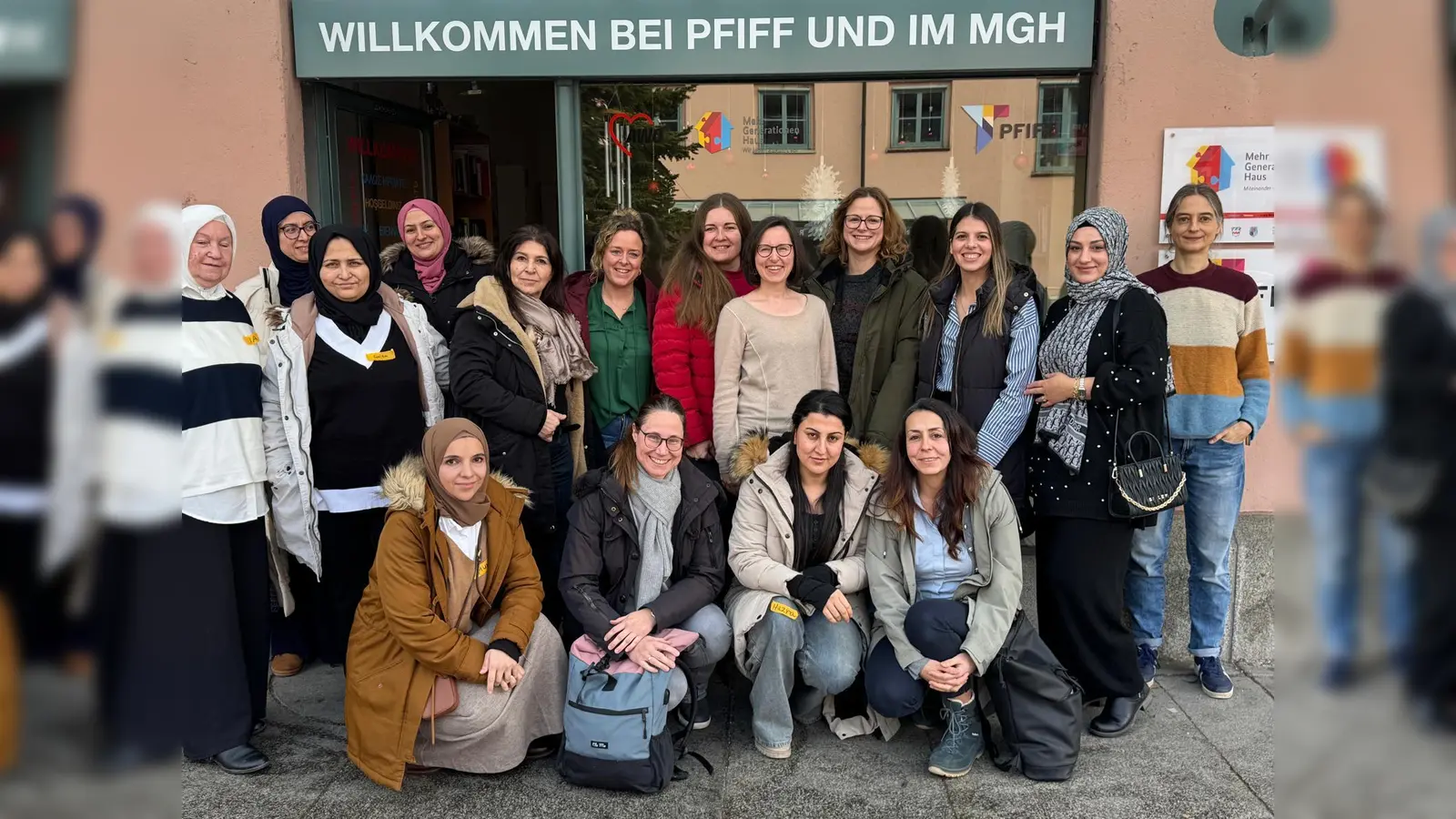 Die Moderatorinnen reisten aus dem Landkreis Dachau, Fürstenfeldbruck, Pfaffenhofen sowie aus Garching an. (Foto: Elterntalk Dachau)