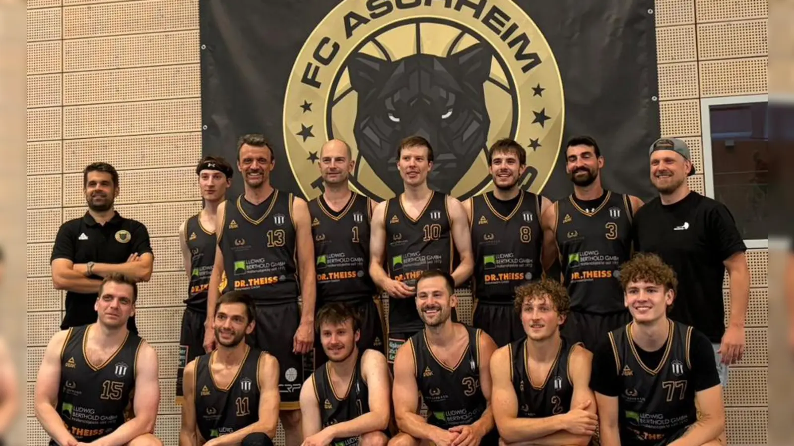Zum ersten Mal haben die Aschheim Panthers den Münchner Kreispokal gewonnen. (Foto: FC Aschheim)
