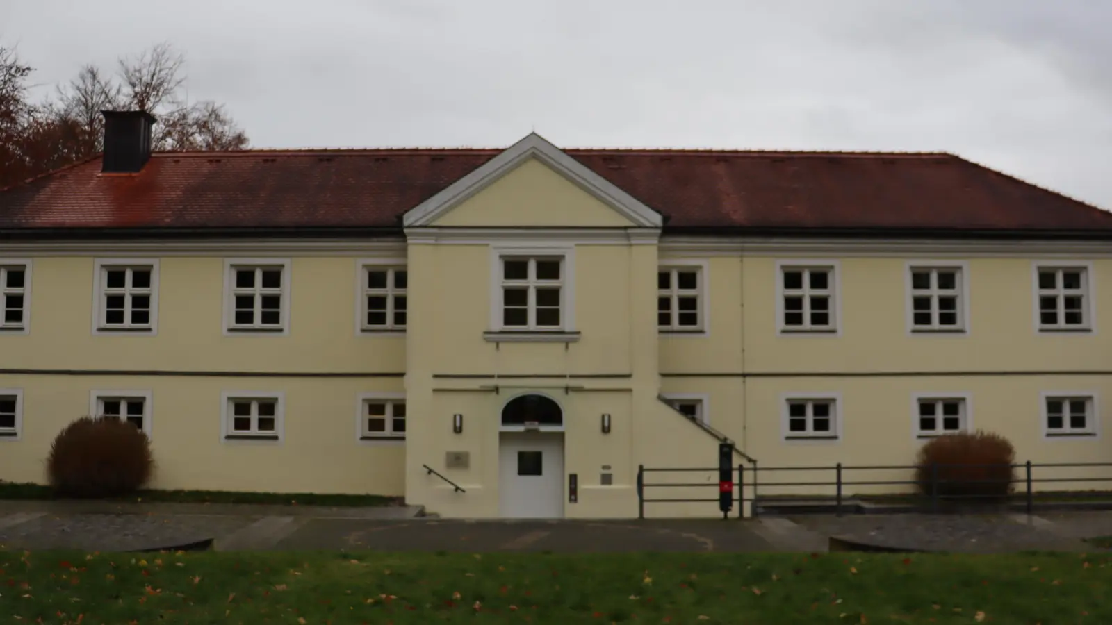 Im ehemaligen Gärtnerhaus befindet sich das Schlossmuseum, in dem die Sonderausstellung gezeigt wird.  (Foto: mha)