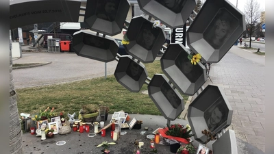 Denkmal für die Opfer des Attentats in der Hanauer Straße: Für die Hinterbliebenen gibt es nun einen Gedenkraum in Moosach. (Archivbild: dm)