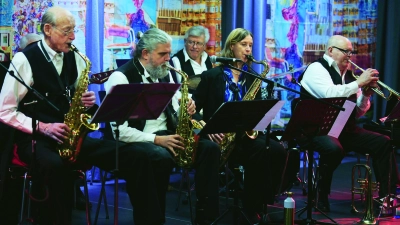 Das East-West-Swing-Sextett spielt regelmäßig im Bambusgarten zum Tanznachmittag auf. (Foto: Veronika Müller)