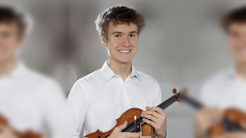 Der Violinist Anton Carus ist im Juni zu Gast bei der Sonntagsmatinée mit Julia Fischer. (Foto: privat)