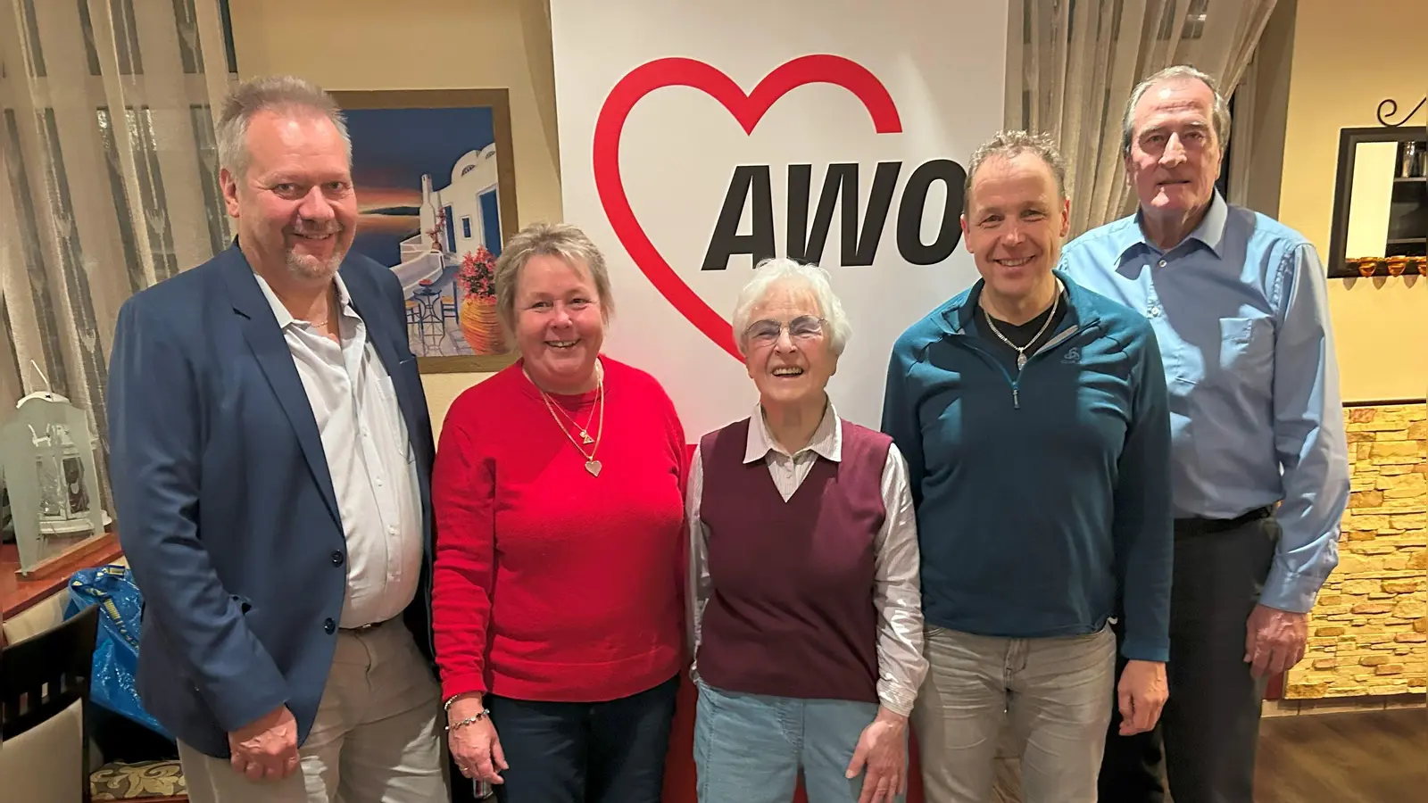 Thomas Rosner, Xenia Strowitzki, Maria Nömayr, Claus Strowitzki und Josef Preinfalk (von links). (Foto: AWO)