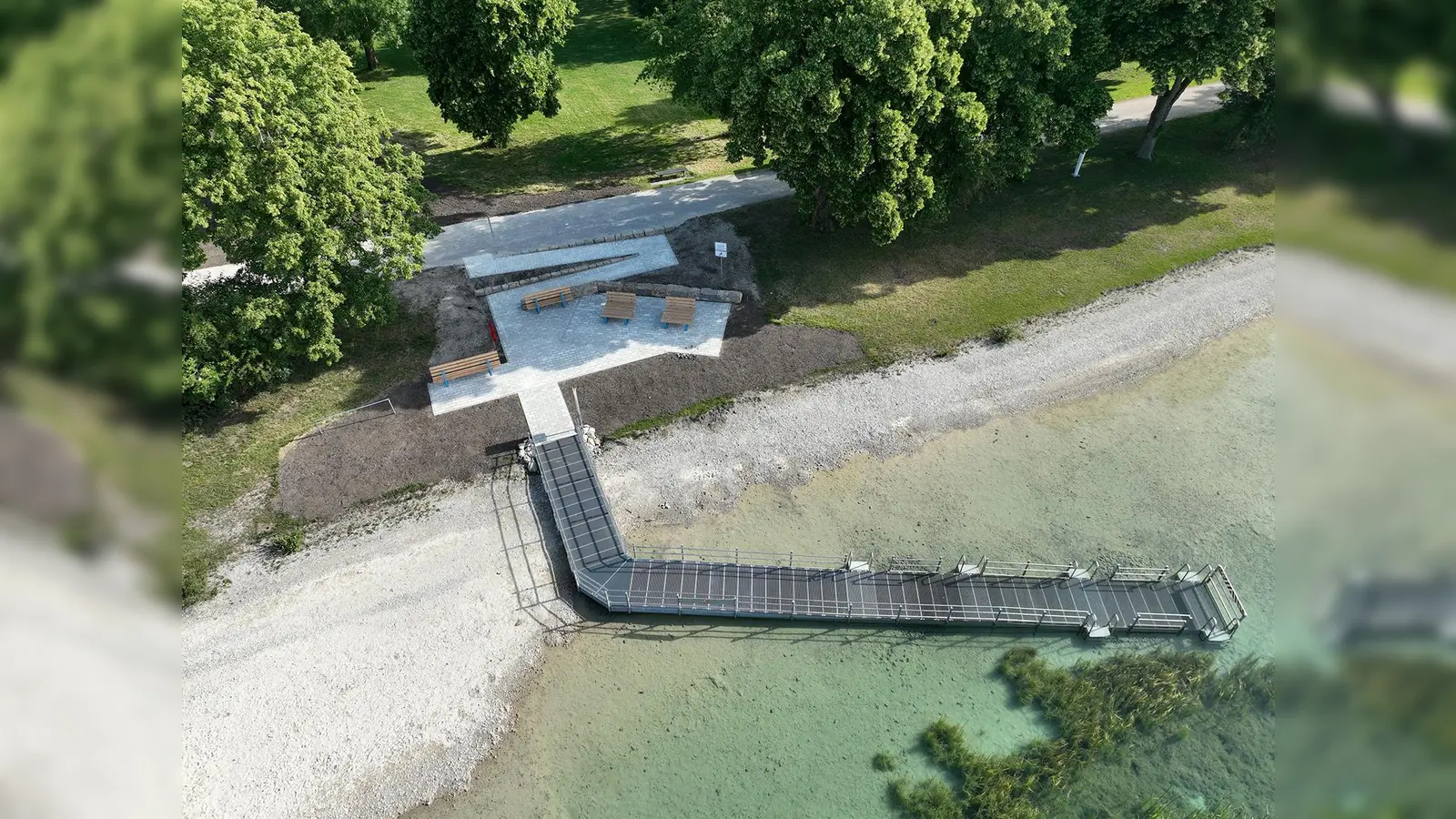 Der neue barrierefreie Steg am Lußsee. (Foto: Gaissmayer GartenLandschaft)