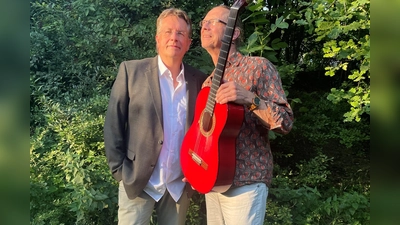 Thomas Kraft und Ricardo Volkert gestalten den Abend.  (Foto: Ricardo Volkert)