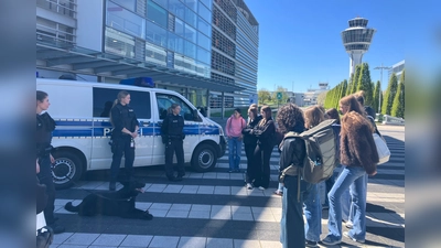 Die Bundespolizei zieht eine durchweg positive Bilanz des diesjährigen Girls’ Day und bedankt sich bei allen Beteiligten für ihr Engagement sowie bei Staatsministerin Ulrike Scharf für ihren Besuch und die wertschätzende Unterstützung. (Foto: Bundespolizei)