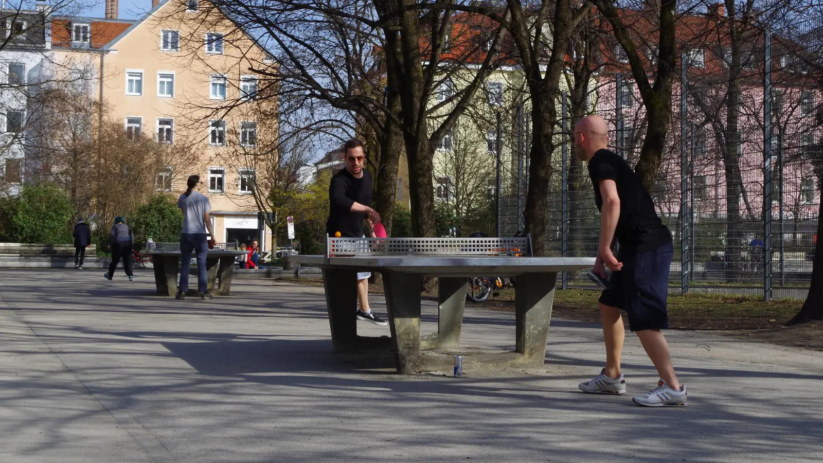 Das Tischtennisspiel boomt im Westend, weshalb sich der Bezirksausschuss für die Tischtennis-Community einsetzt. (Foto: Beatrix Köber)