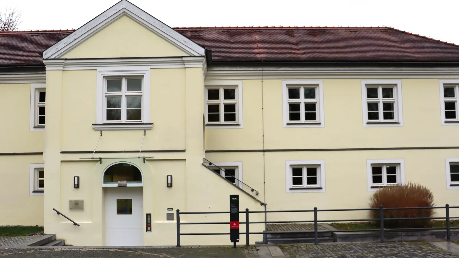 Das Schlossmuseum Ismaning sitzt seit 2010 im Gärtnerhaus der Schlossanlage. Davor war es im Kutscherbau. (Foto: mha)
