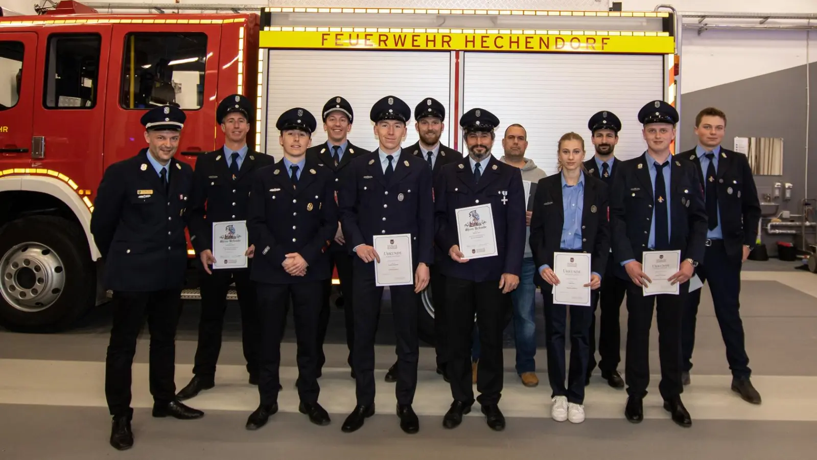Gut aufgestellt: Bei der Jahreshauptversammlung des FFW Hechendorf gab es viele Ehrungen und Ernennungen.  (Foto: FFW Hechendorf)