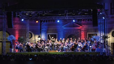Im August wird der Brunnenhof der Residenz zur Konzert-Arena. Jetzt Tickets sichern. (Foto: muenchneropenairsommer)