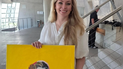 Iryna Fedorenko lebt und arbeitet seit ihrer Flucht aus der Ukraine in München. Der Krieg hat ihre künstlerische Arbeit nachhaltig geprägt. (Foto: Iryna Fedorenko)