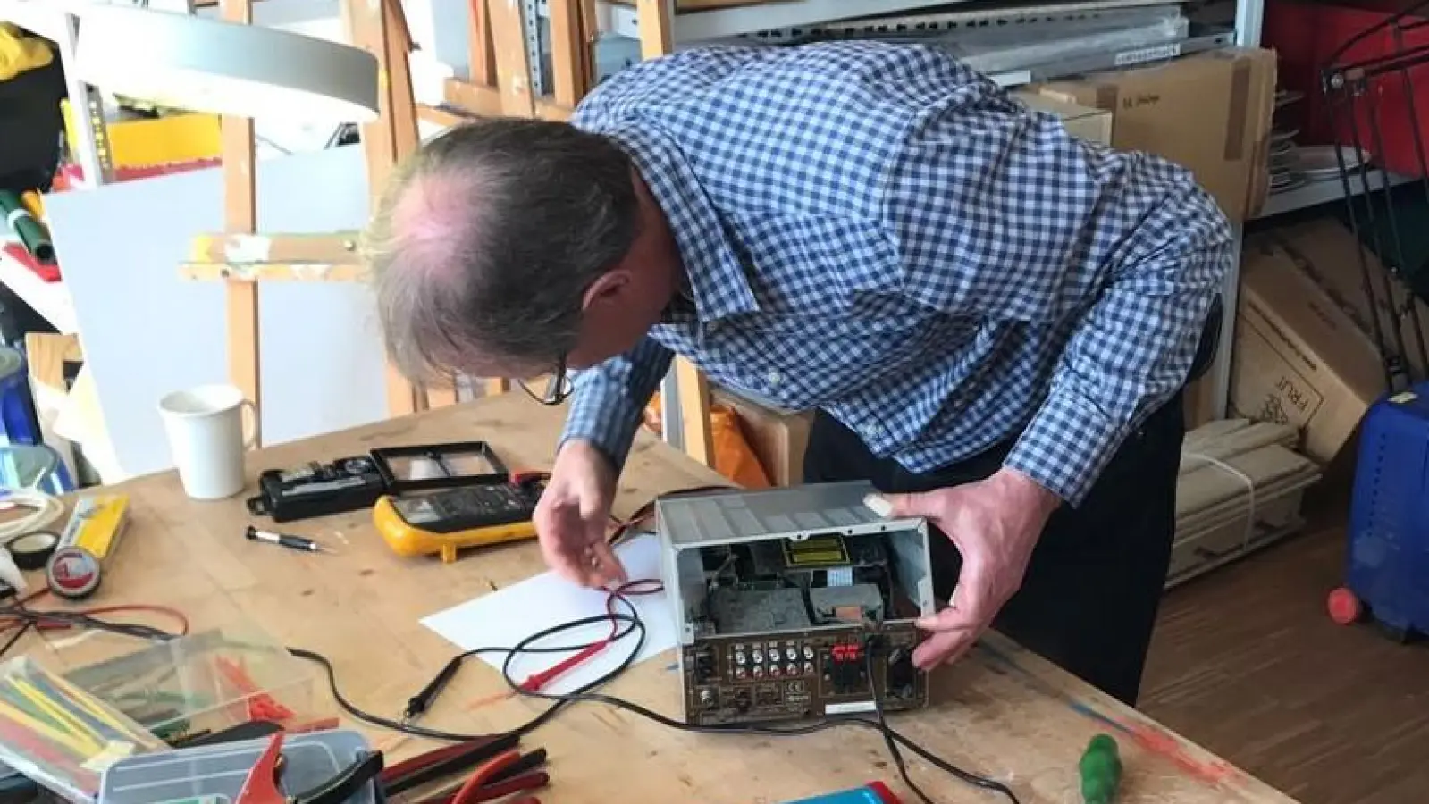 Die ehrenamtlichen Reparaturprofis stehen wie gewohnt mit Rat und Tat zur Seite. (Foto: Echo e.V.)