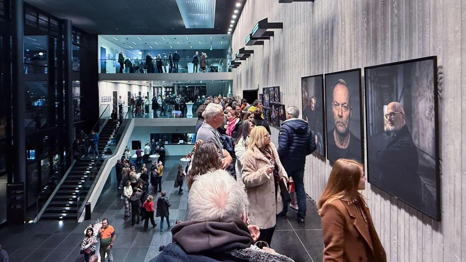 Eine Fotoausstellung zum Thema „Arbeit in München“ liefert einen subjektiven, fotografischen Einblick in die Arbeitswelt aus unterschiedlichen Perspektiven.  (Foto: Thorsten Jochim)
