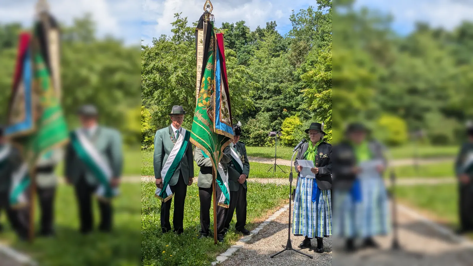 Eine Fahnenabordnung mit Kassiererin Elfriede Liebhart war bei der Beisetzung von Hans Reiser dabei.<br> (Foto: SG Frohsinn)