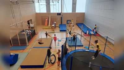 Großtrampolin, Seile, Ringe und Reck forderten die jungen Judoka des ESV München-Ost heraus. (Foto: Verein)