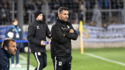 Zurück aus der Winterpause: Trainer Alper Kayabunar. (Archivbild: Anne Wild)