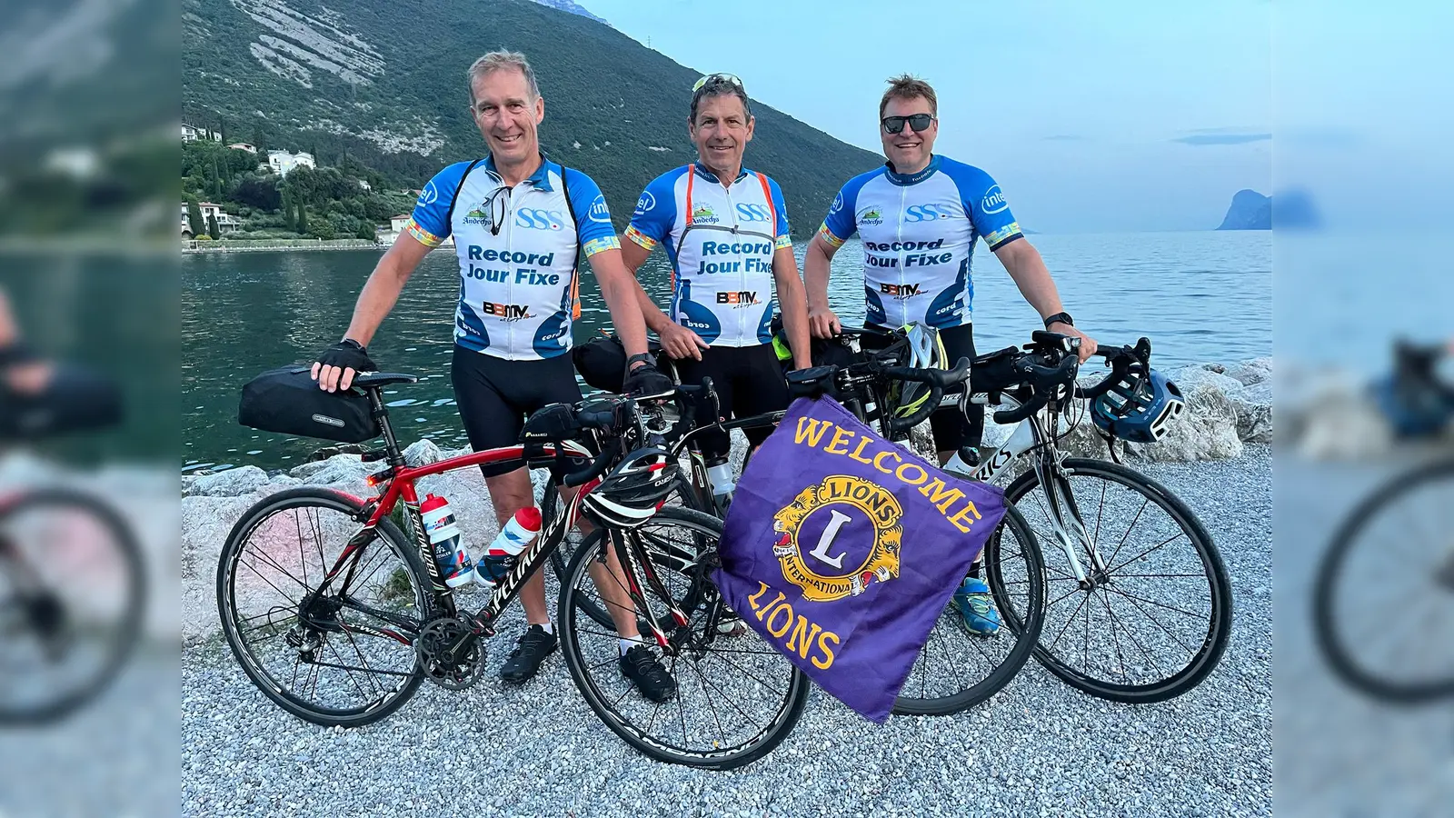 Michael Sigmund, Erwin Hausner und Sebastian Beichele (von links) am Gardasee. (Foto: pr)