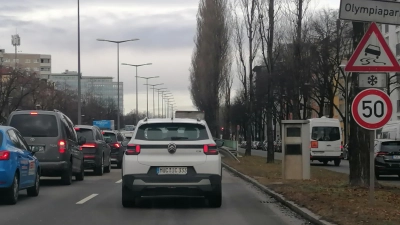 Vom 13. Januar bis 25. Februar galt auf der Landshuter Allee wieder Tempo 50. (Foto: job)
