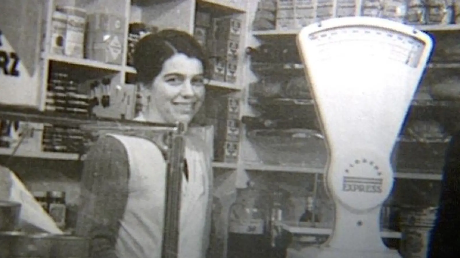 Margot Linsert (1909-2009) hatte zusammen mit ihrem Mann ein Lebensmittelgeschäft in der Fürstenrieder Straße 46, von wo aus sie im Widerstand gegen den Nationalsozialismus aktiv war. (Foto: Nachlass)