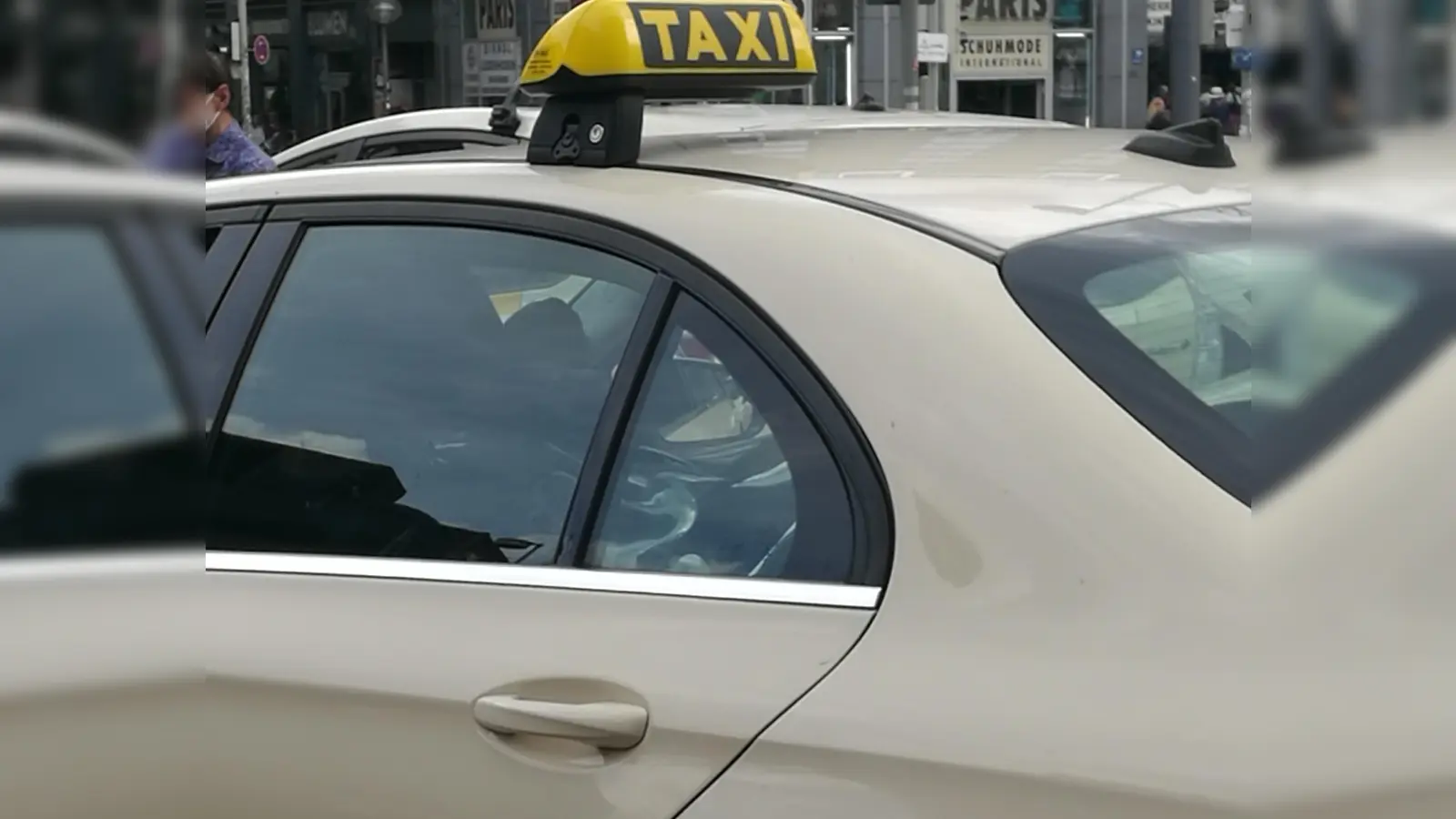 Einige Neuerungen für Taxifahrer und -fahrgäste hat der Stadtrat beschlossen. Sie gelten seit 1. April.  (Foto: ar)