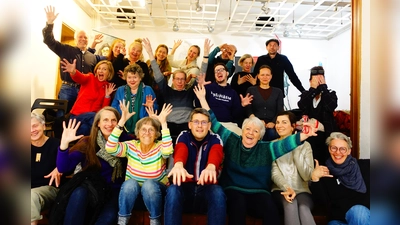 Der vierte Sendlinger Bilderfries findet bis 30. Juli in der Sendlinger Kulturschmiede statt. (Foto: Kulturschmiede)