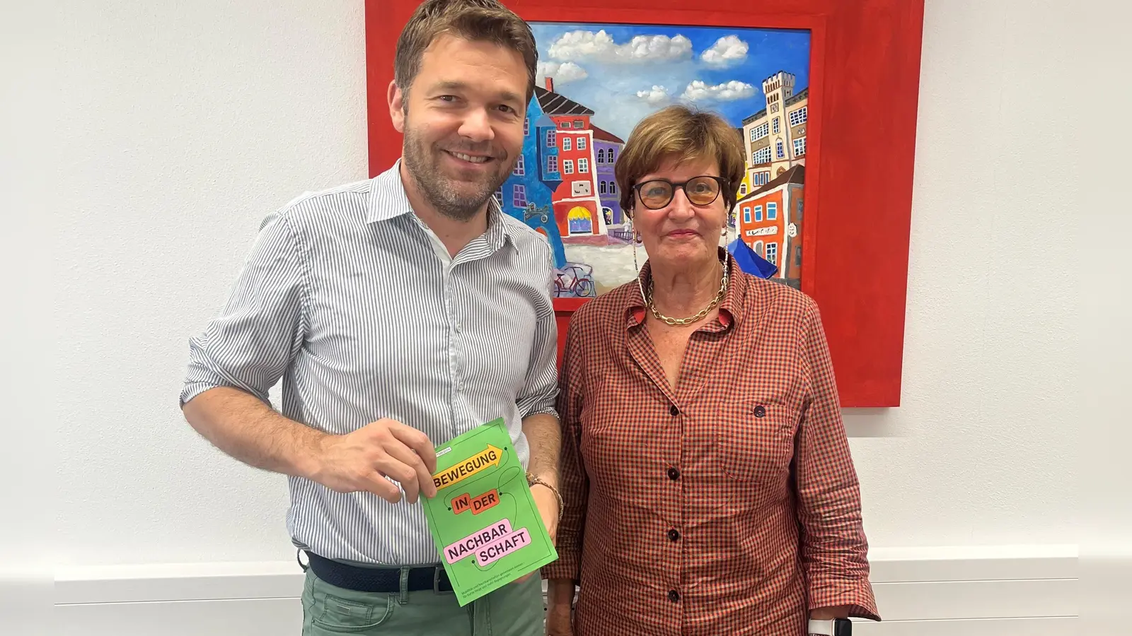 Moosburgs Erster Bürgermeister Maximilian Mader begrüßte die ehemalige bayerische Sozialministerin Christa Stewens, nun Vorsitzende des Nachbarschaftsbeirats des Flughafens München, im Rathaus. (Foto: Stadt Moosburg)